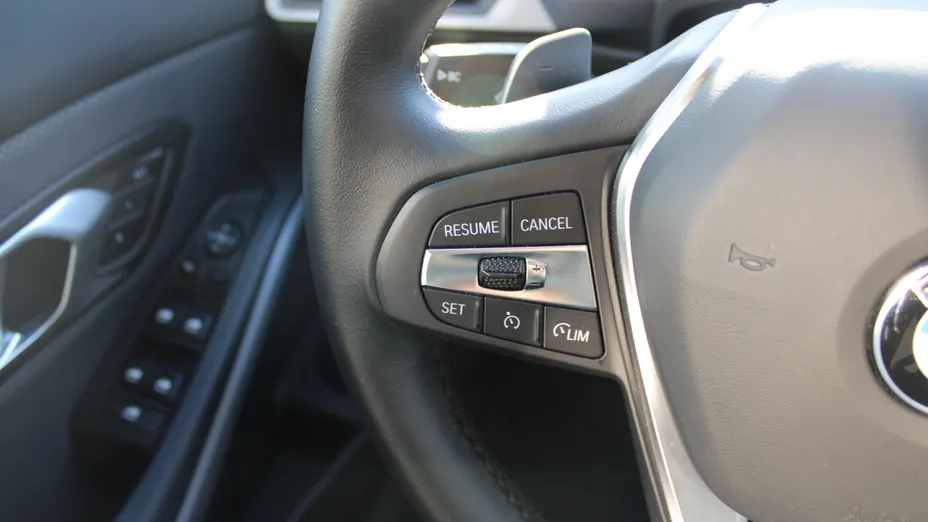 BMW Seria 3 318i aut