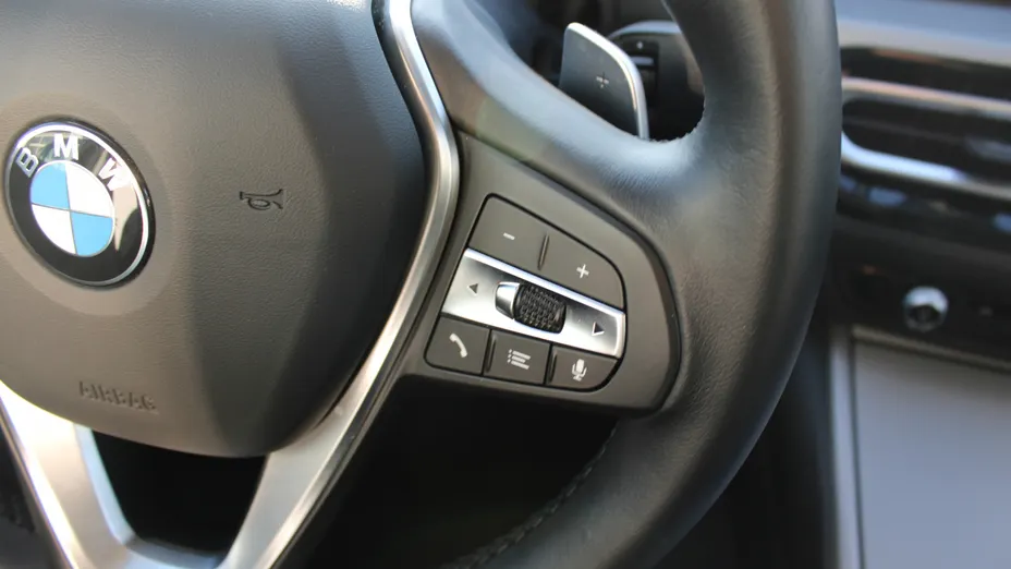 BMW Seria 3 318i aut