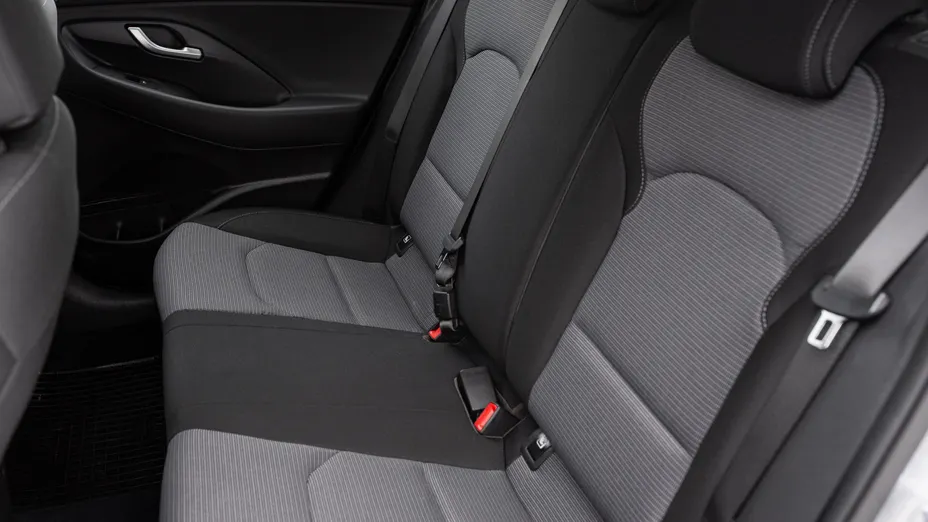 HYUNDAI i30 i30 1.5 DPI Classic +