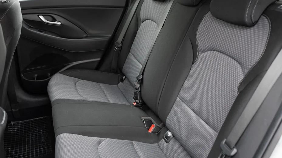 HYUNDAI i30 i30 1.5 DPI Classic +