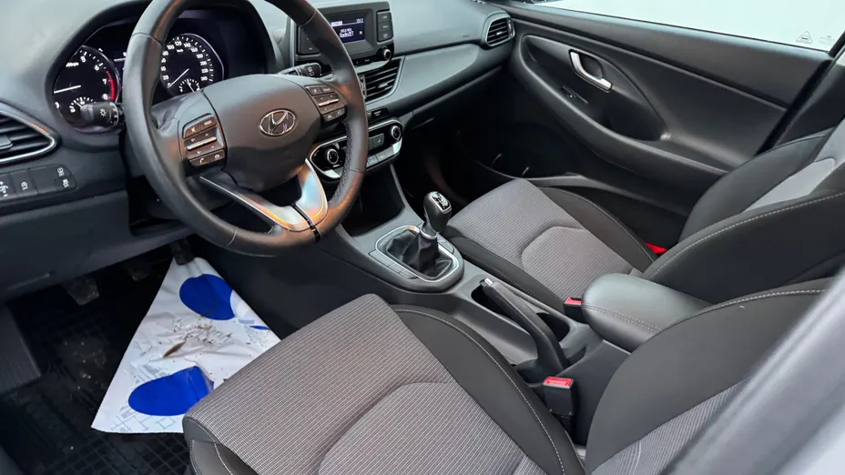 HYUNDAI i30 i30 1.5 DPI Classic +