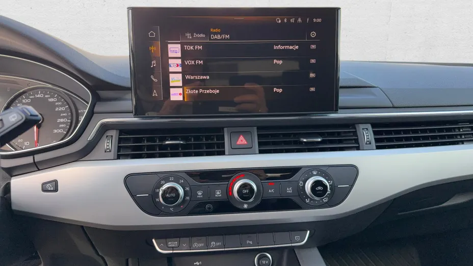 AUDI A4 A4 40 TFSI mHEV S tronic