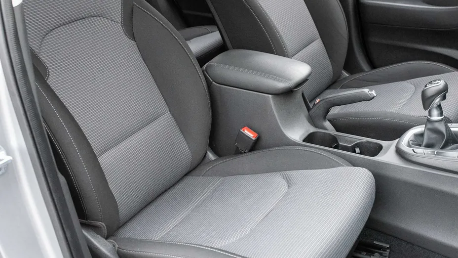 HYUNDAI i30 i30 1.5 DPI Classic +