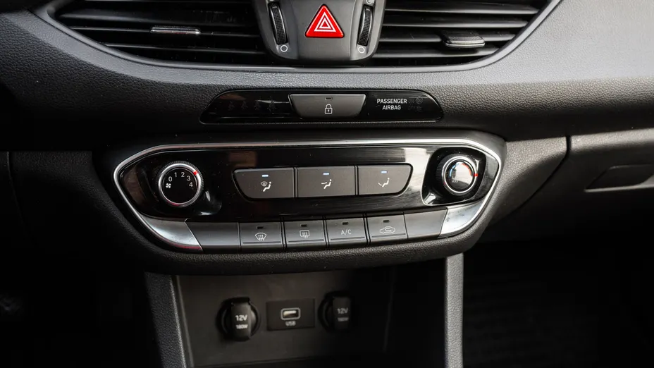 HYUNDAI i30 i30 1.5 DPI Classic +