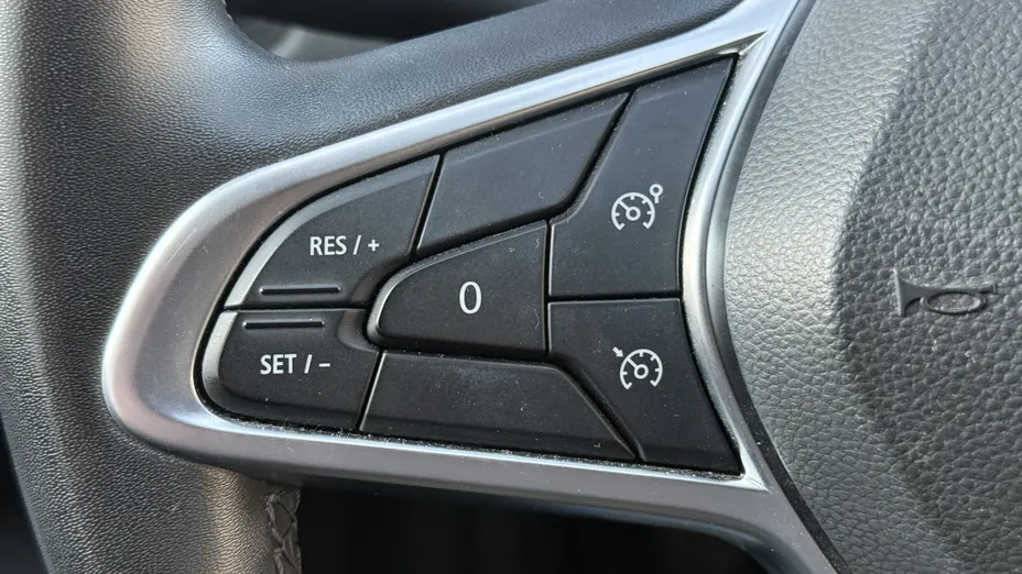 RENAULT Clio Clio 1.0 TCe Equilibre