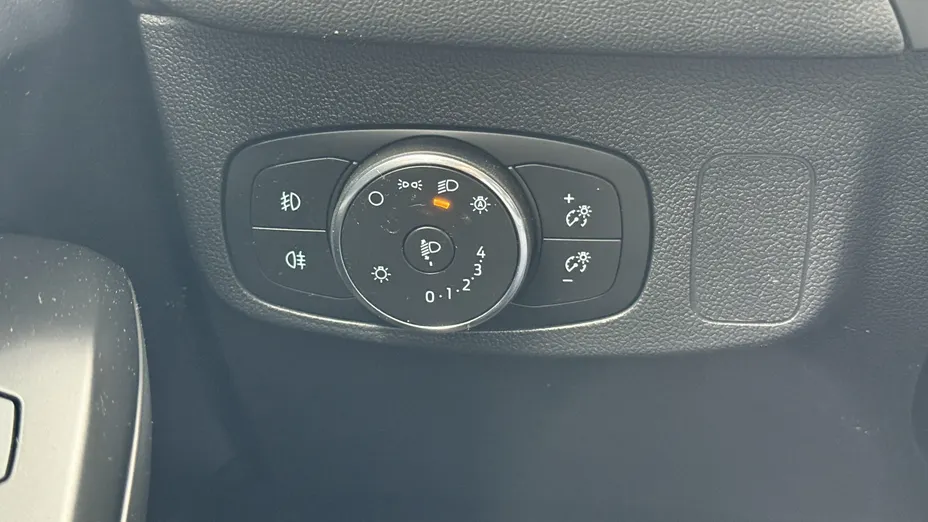 FORD Focus Focus 1.0 EcoBoost mHEV Titanium aut