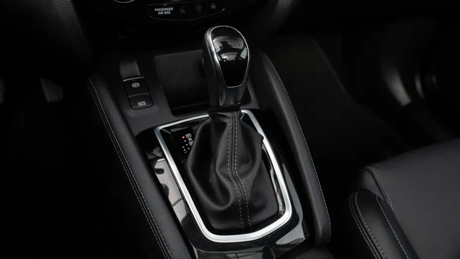 NISSAN Qashqai Qashqai 1.3 DIG-T Tekna DCT