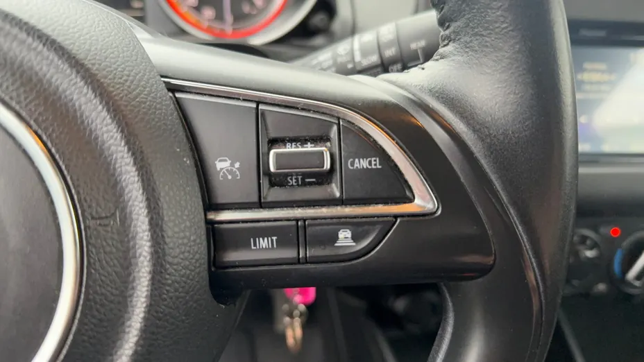 SUZUKI Swift Swift 1.2 Dualjet SHVS Premium CVT