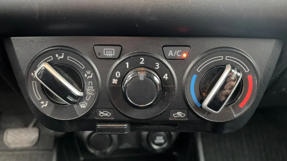 SUZUKI Swift Swift 1.2 Dualjet SHVS Premium CVT