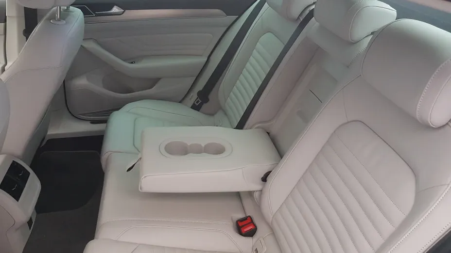 VOLKSWAGEN Passat Passat 2.0 TSI 4Mot. Elegance DSG