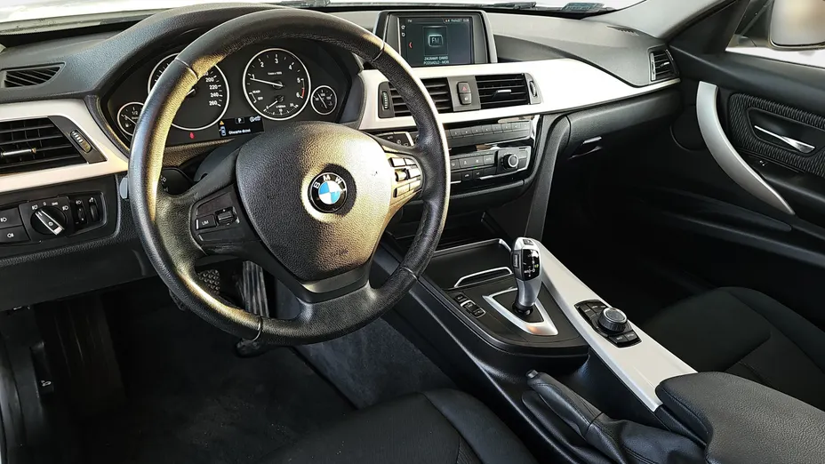 BMW Seria 3 318d aut