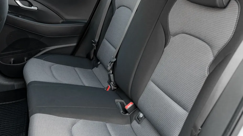 HYUNDAI i30 i30 1.5 DPI Classic +