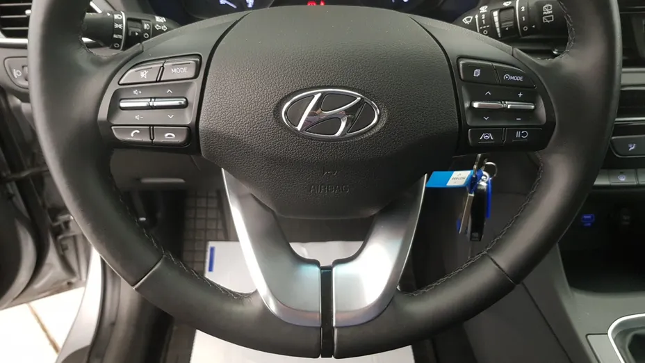 HYUNDAI i30 i30 1.5 DPI Classic +