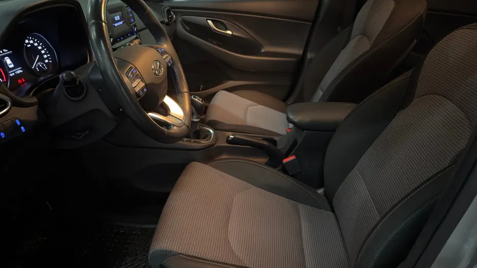 HYUNDAI i30 i30 1.5 DPI Classic +