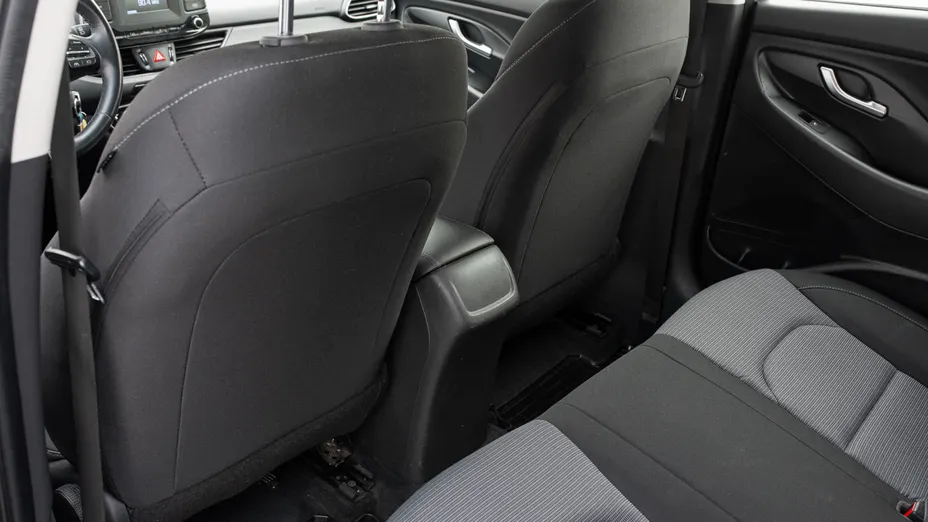 HYUNDAI i30 i30 1.5 DPI Classic +