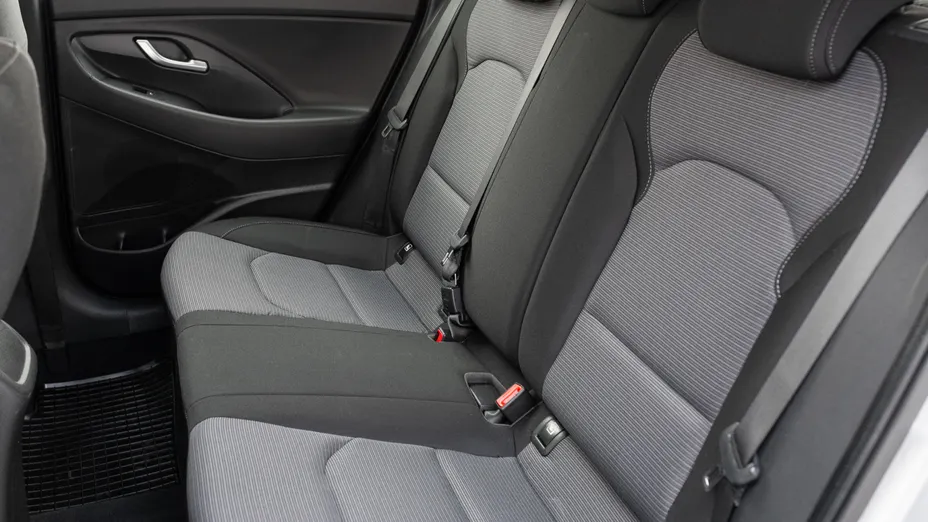 HYUNDAI i30 i30 1.5 DPI Classic +