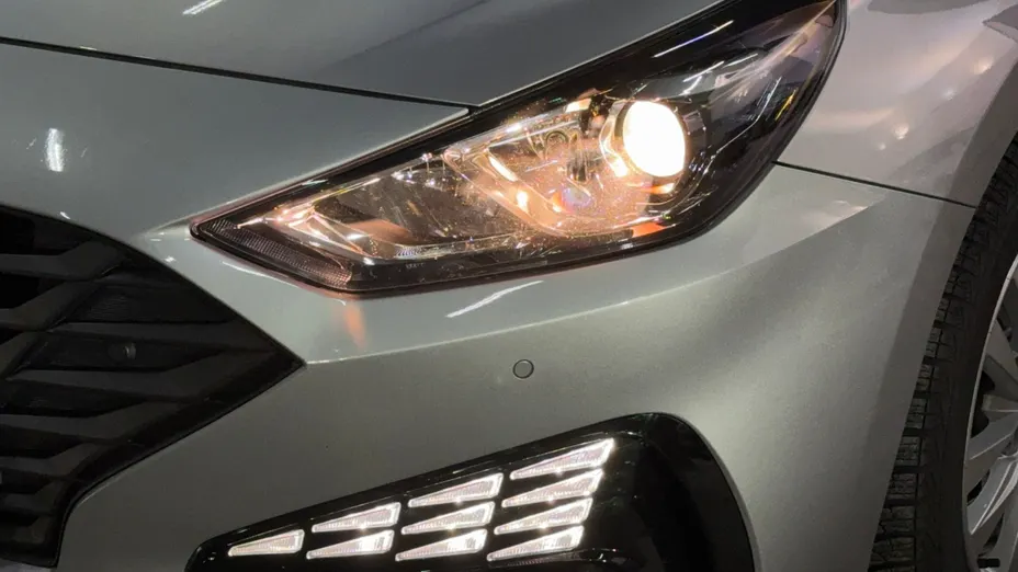 HYUNDAI i30 i30 1.5 DPI Classic +