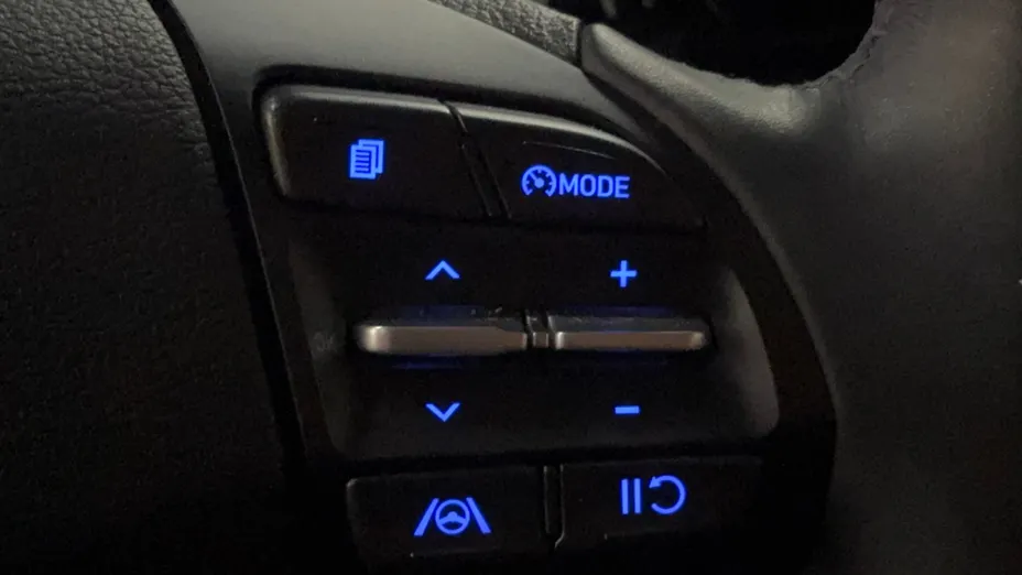 HYUNDAI i30 i30 1.5 DPI Classic +