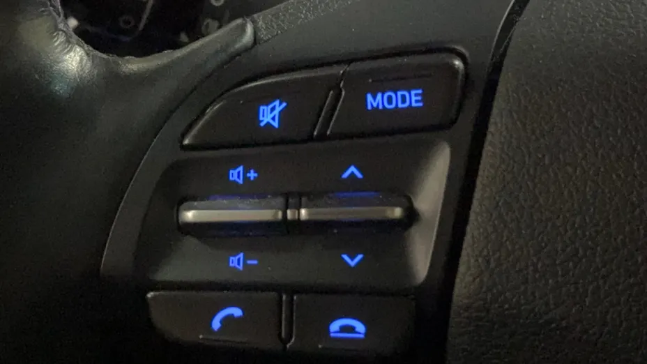 HYUNDAI i30 i30 1.5 DPI Classic +