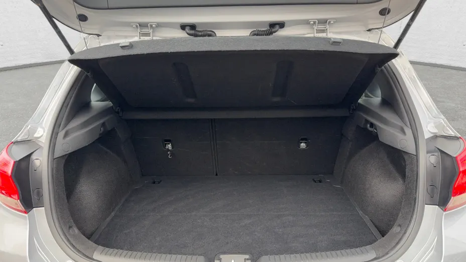 HYUNDAI i30 i30 1.5 DPI Classic +