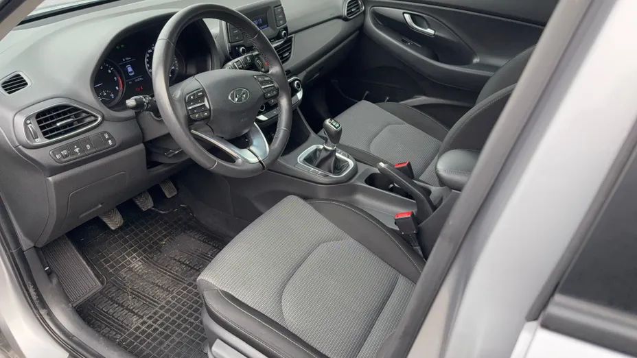 HYUNDAI i30 i30 1.5 DPI Classic +