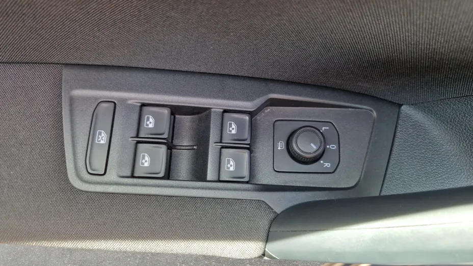 VOLKSWAGEN Tiguan Tiguan 2.0 TDI SCR 4Mot. Life DSG