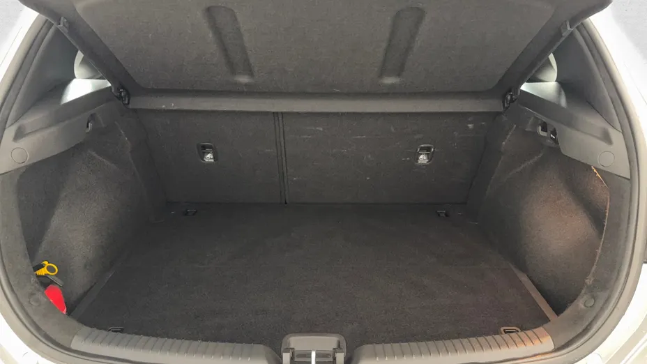 HYUNDAI i30 i30 1.5 DPI Classic +