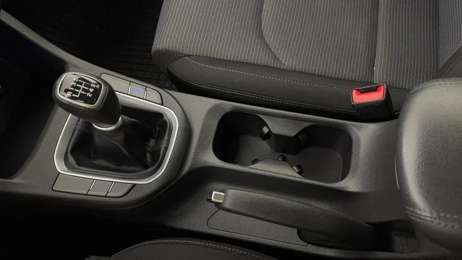 HYUNDAI i30 i30 1.5 DPI Classic +