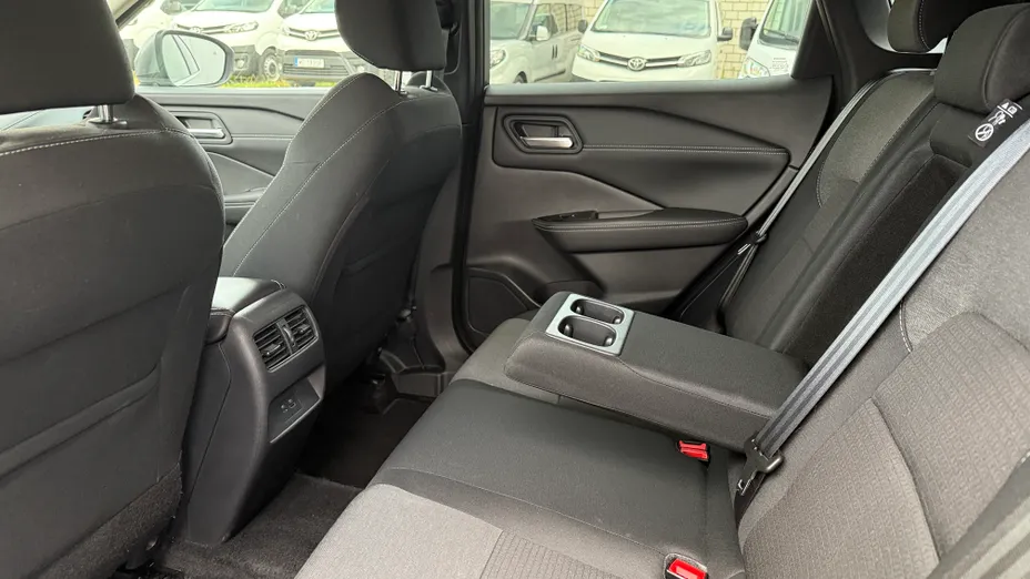 NISSAN Qashqai Qashqai 1.3 DIG-T mHEV N-Connecta Xtronic