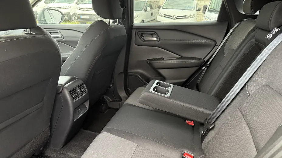 NISSAN Qashqai Qashqai 1.3 DIG-T mHEV N-Connecta Xtronic