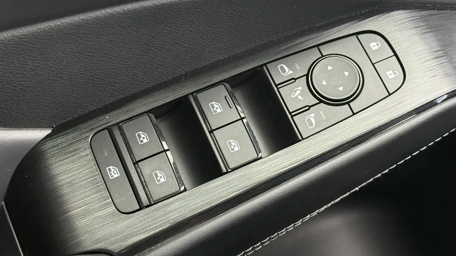 NISSAN Qashqai Qashqai 1.3 DIG-T mHEV N-Connecta Xtronic