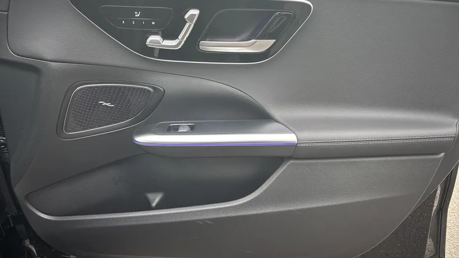 MERCEDES-BENZ C Klasa C 220 d mHEV 4-Matic AMG