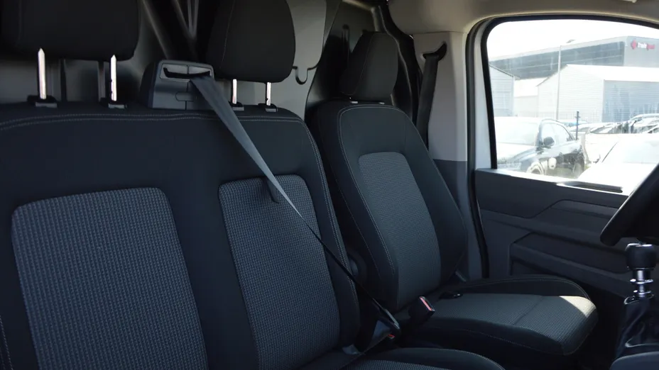 VOLKSWAGEN Transporter Transporter TDI L2H1