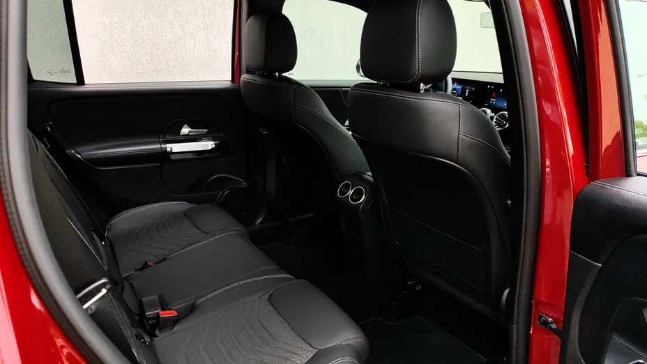 MERCEDES-BENZ GLB GLB 200 Progressive 7G-DCT