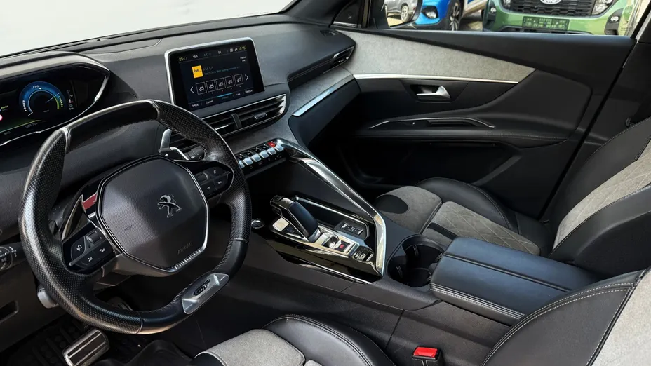 PEUGEOT 3008 3008 1.6 PureTech Hybrid4 PHEV GT S&S EAT8