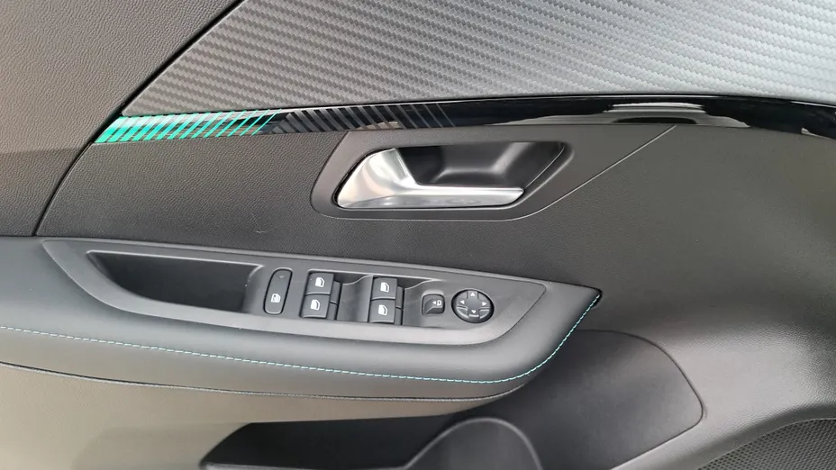 PEUGEOT 208 208 1.2 PureTech Allure S&S