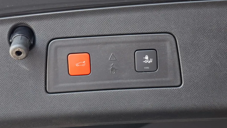 PEUGEOT 508 508 1.6 PureTech First Edition S&S EAT8