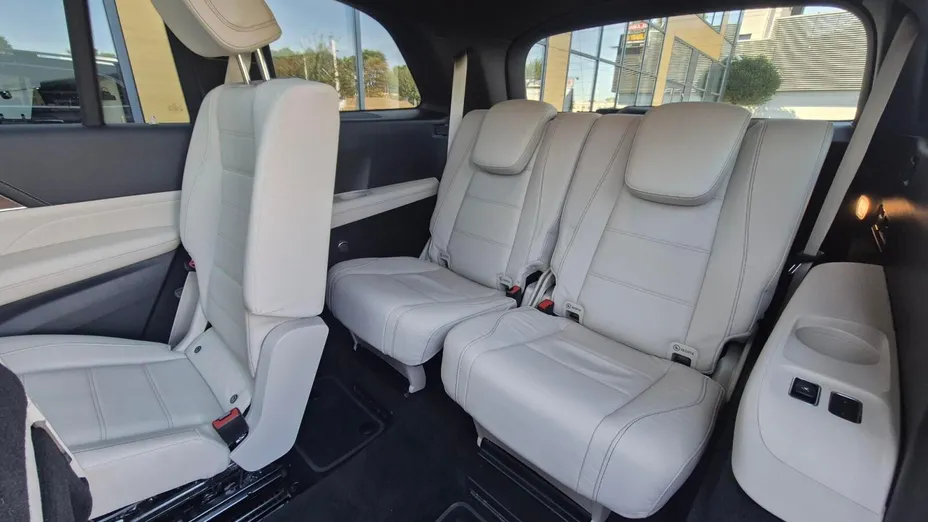 MERCEDES-BENZ GLS -