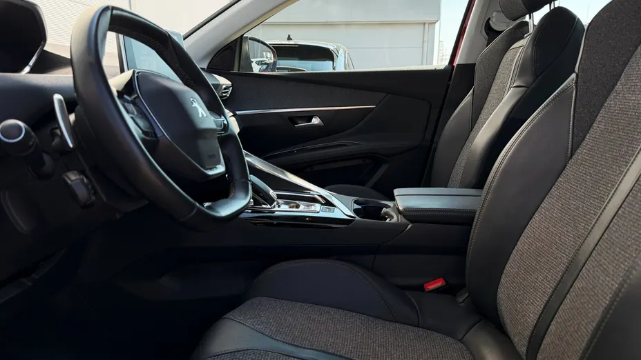 PEUGEOT 3008 3008 1.2 PureTech GPF Allure S&S EAT8