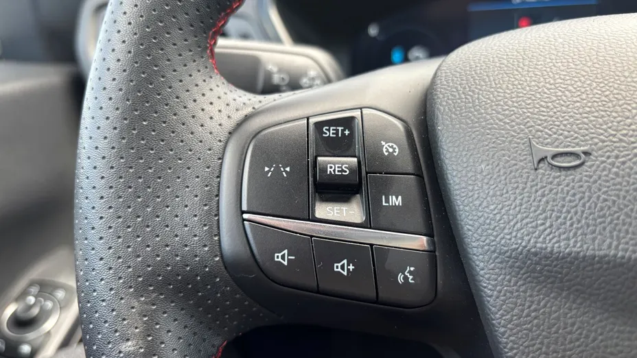 FORD Kuga Kuga 2.5 FHEV FWD ST-Line