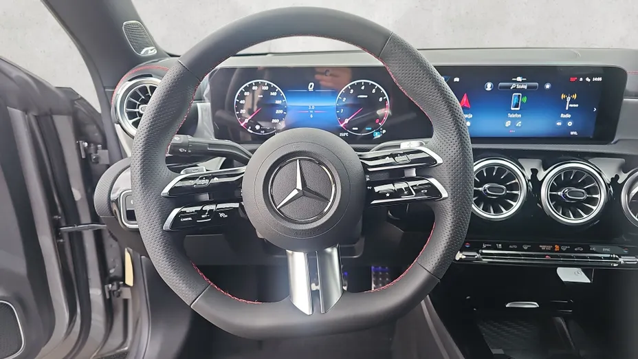 MERCEDES-BENZ CLA CLA 200 AMG Line 7G-DCT Nowy