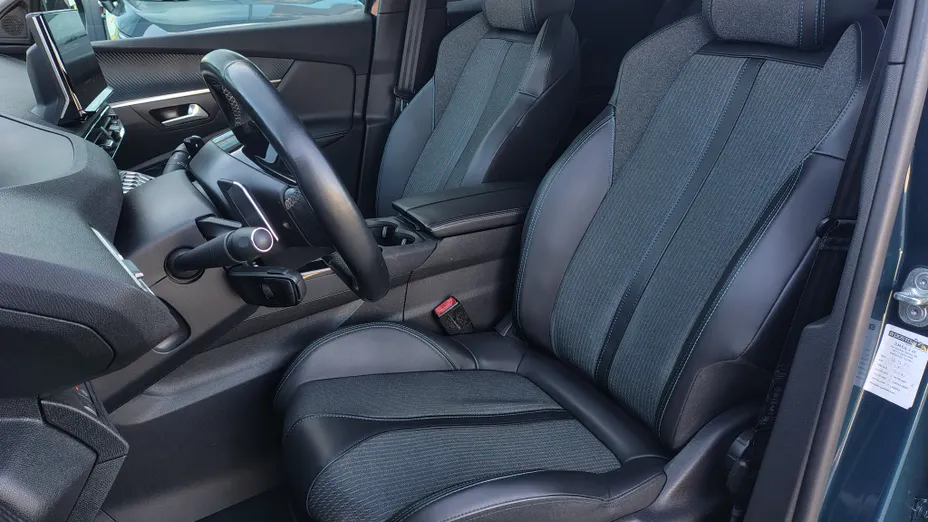 PEUGEOT 3008 3008 1.5 BlueHDi Allure S&S EAT8