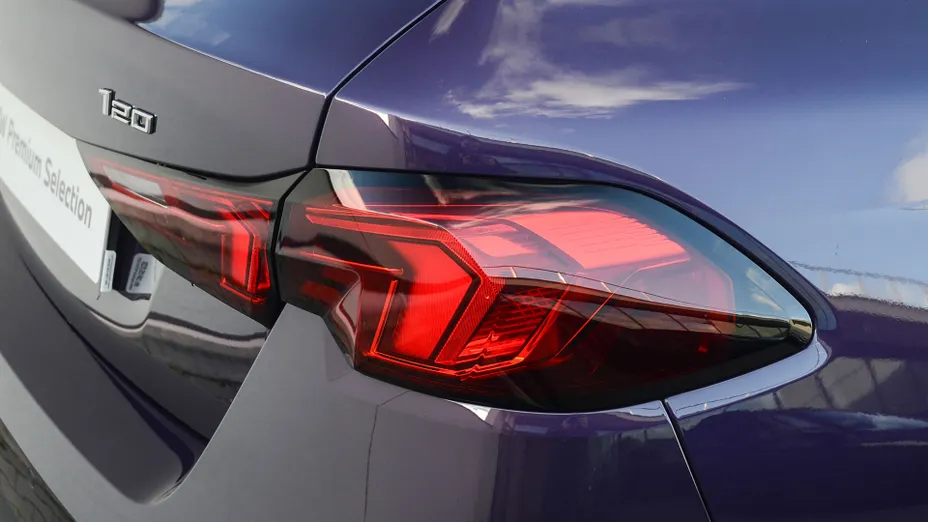 BMW Seria 1 120 mHEV aut