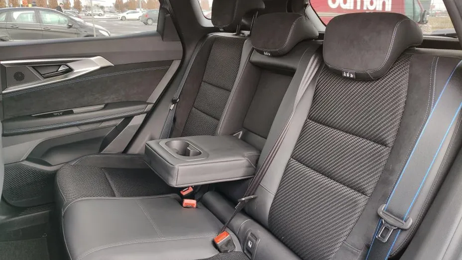 RENAULT Austral Austral 1.3 TCe mHEV Iconic esprit Alpine aut