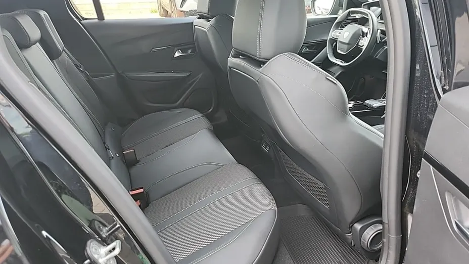 PEUGEOT 208 208 1.2 mHEV GT Exclusive