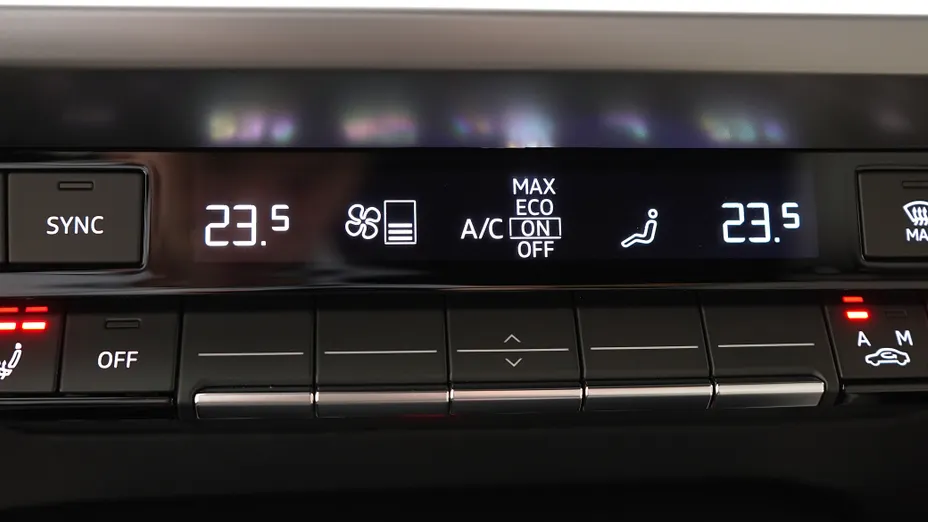 AUDI A3 A3 40 TFSI Quattro S Line S tronic