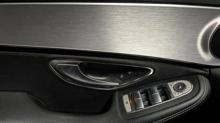 MERCEDES-BENZ C Klasa C 180 CGI BlueEff.