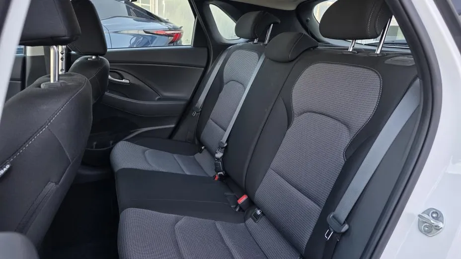 HYUNDAI i30 i30 1.0 T-GDI Modern