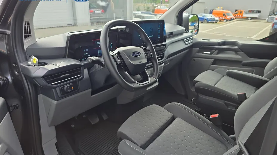 FORD Tourneo Custom Tourneo Custom 2.5 PHEV CVT 340 L2 Titanium