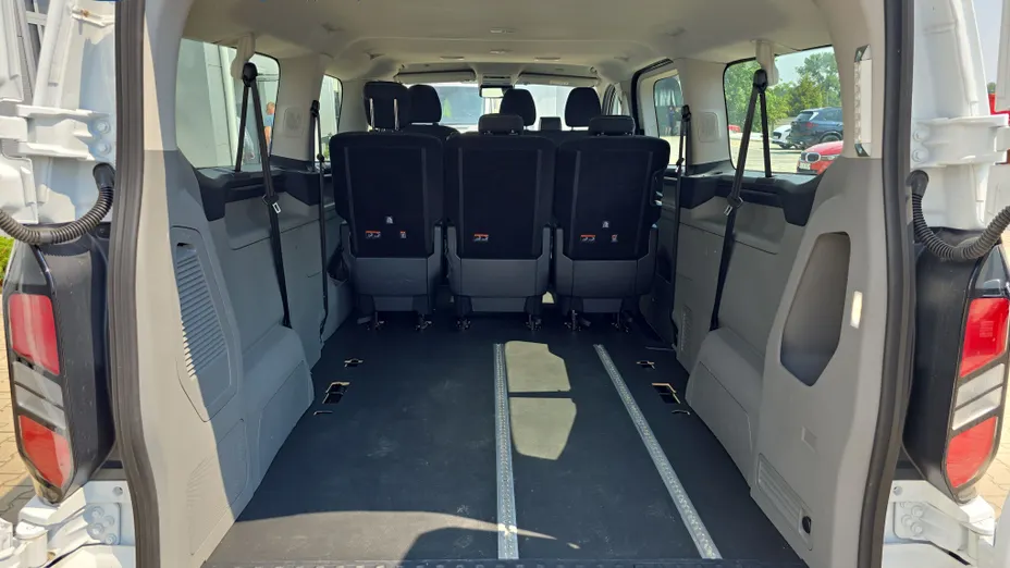 FORD Transit Custom Transit Custom Kombi 2.5 PHEV 340 L2H1 Trend CVT M1